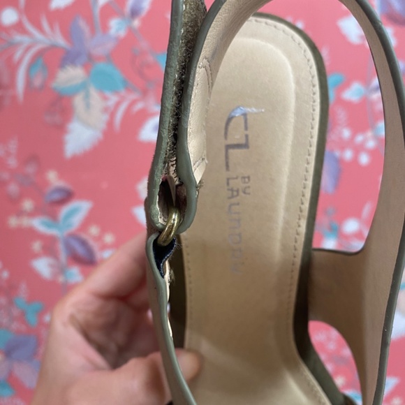 Cl by laundry olive green blocked sandals - Picture 3 of 8